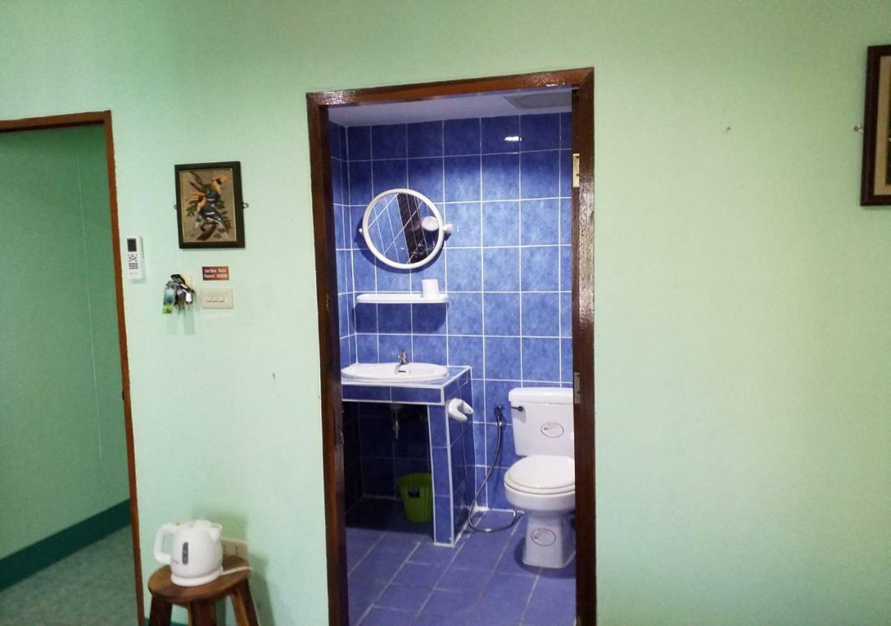 Rung Tawan Hostel Kata Beach  Zewnętrze zdjęcie