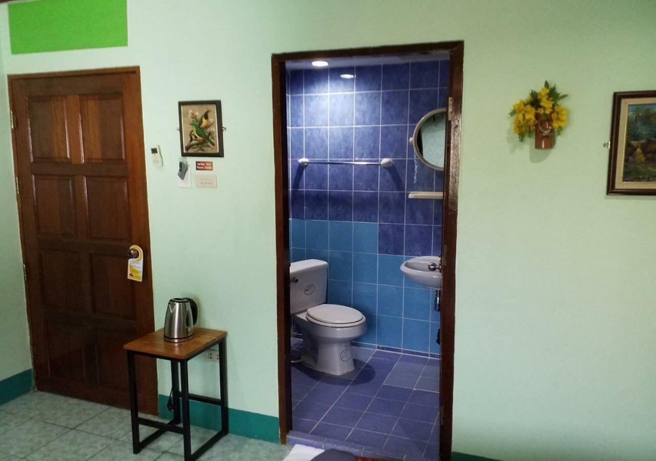 Rung Tawan Hostel Kata Beach  Zewnętrze zdjęcie